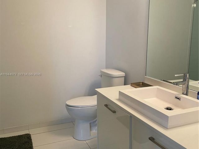 Apartment for rent  Unit #3404 - photo 7467951