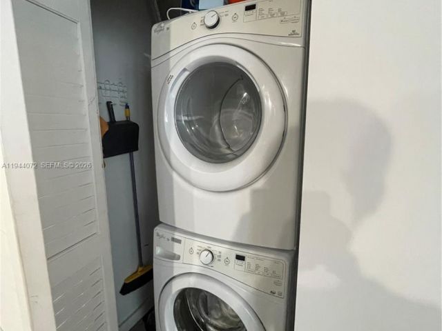 Apartment for rent  Unit #3404 - photo 7467956