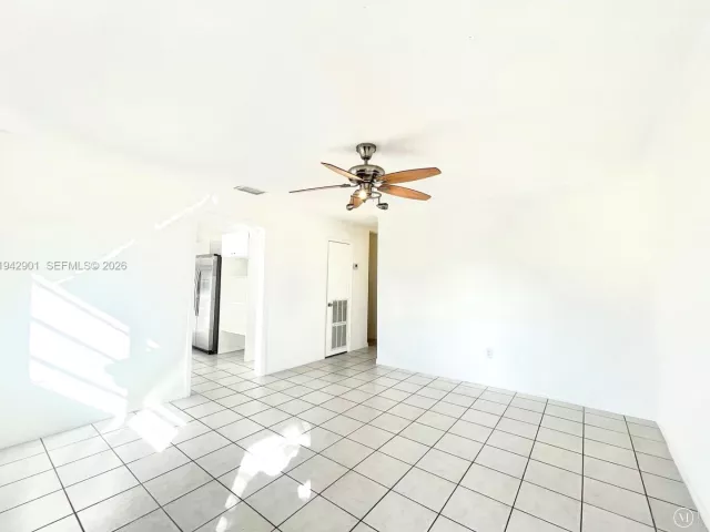 3-bedroom home for rent in Sunny Isles Beach - 18715 Atlantic Blvd 18715 - MondialRealty