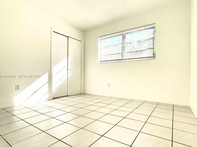 3-bedroom home for rent in Sunny Isles Beach - 18715 Atlantic Blvd 18715 - MondialRealty