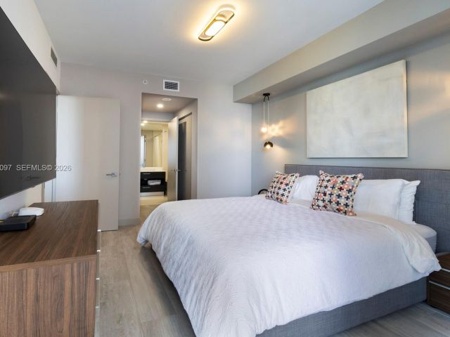 Apartment for rent  Unit #3010 - photo 7089932