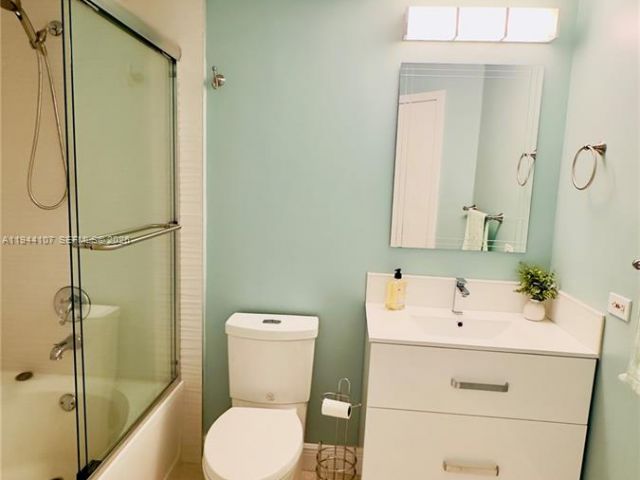 Apartment for sale  Unit #3311 - photo 7121928