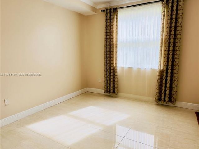 Apartment for sale  Unit #3311 - photo 7121930