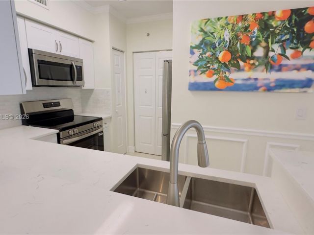 Apartment for sale  Unit #3311 - photo 7121932