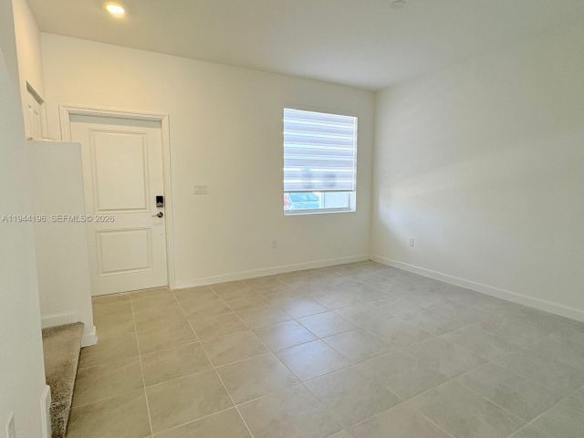 3-bedroom home for rent in Homestead - 12168 SW 268 Lane - MondialRealty