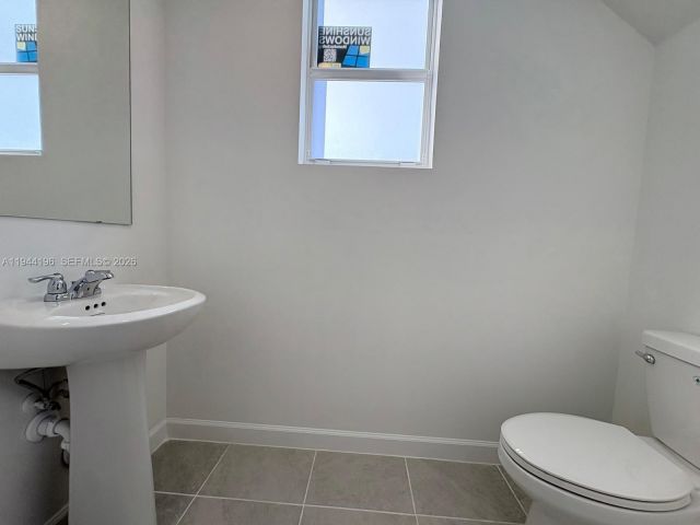 3-bedroom home for rent in Homestead - 12168 SW 268 Lane - MondialRealty