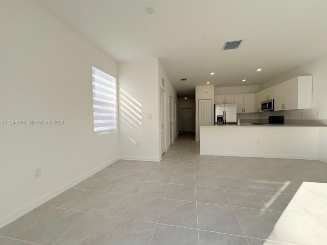 3-bedroom home for rent in Homestead - 12168 SW 268 Lane - MondialRealty