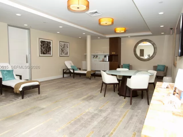 2-bedroom condo for sale in Aventura - 3000 Island Blvd 502 - MondialRealty