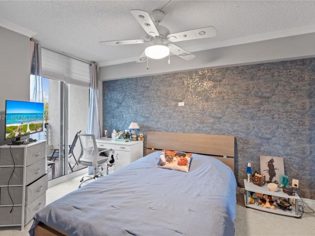 2-bedroom condo for sale in Aventura - 3600 Mystic Pointe Dr 309 - MondialRealty