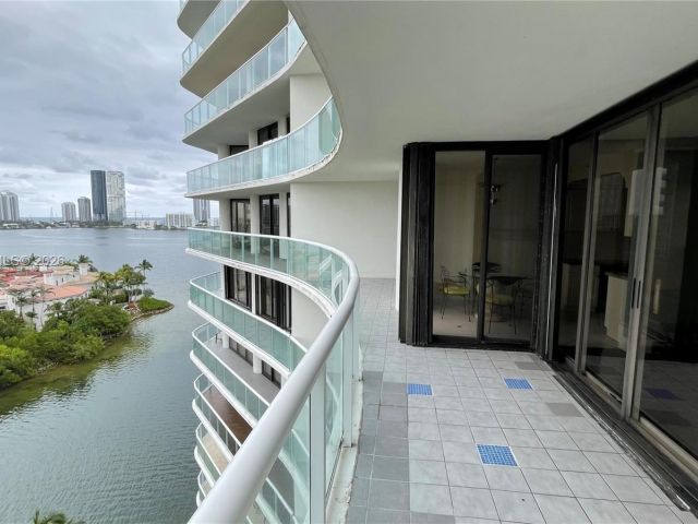 Apartment for sale  Unit #1105 - photo 7427328