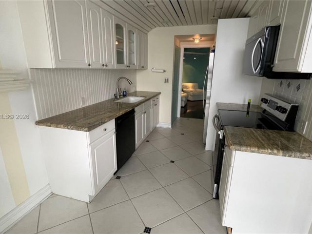 Apartment for sale  Unit #1105 - photo 7427341