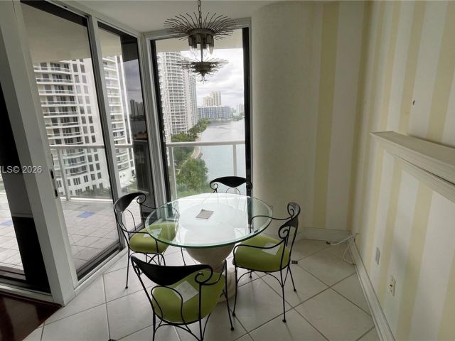 Apartment for sale  Unit #1105 - photo 7427342