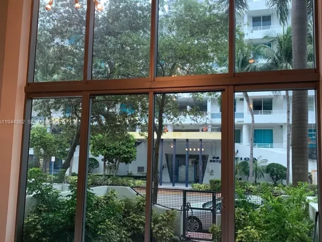 2-bedroom home for sale in Miami Beach - 6000 Collins Ave unit 136 - MondialRealty