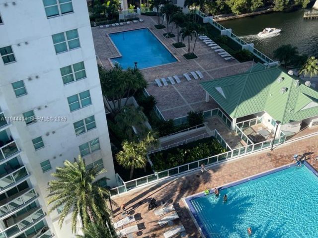 Apartment for rent  Unit #1215 - photo 7429668