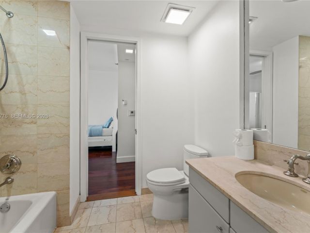 Apartment for sale  Unit #7777 - photo 7096641