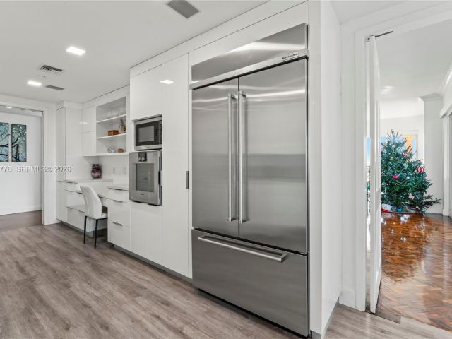 Apartment for sale  Unit #7777 - photo 7096666