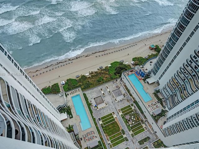 Apartment for rent  Unit #3006 - photo 7102937