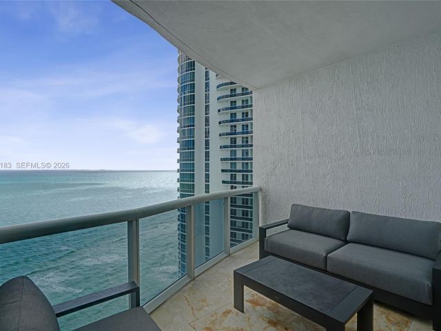 Apartment for rent  Unit #3006 - photo 7102940