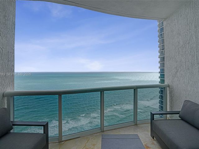 Apartment for rent  Unit #3006 - photo 7102941