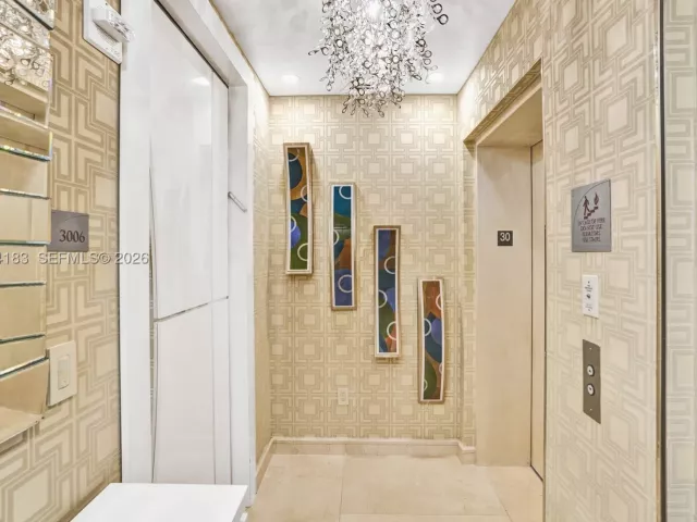 3-bedroom condo for rent in Sunny Isles Beach - 15901 Collins Ave 3006 - MondialRealty