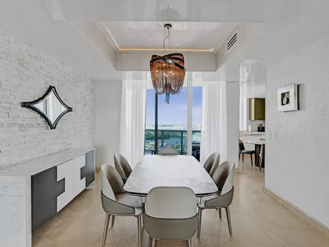 3-bedroom condo for rent in Sunny Isles Beach - 15901 Collins Ave 3006 - MondialRealty