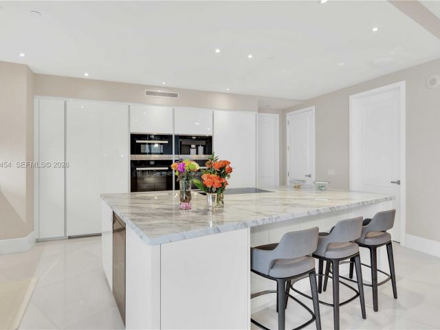 Apartment for sale  Unit #4601 - photo 7101833