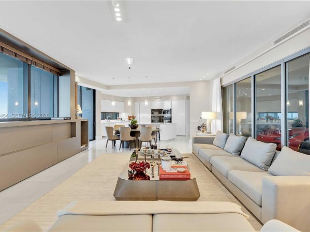 Apartment for sale  Unit #4601 - photo 7101850