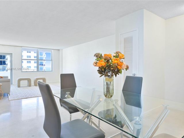 Apartment for rent  Unit #705 - photo 7435512