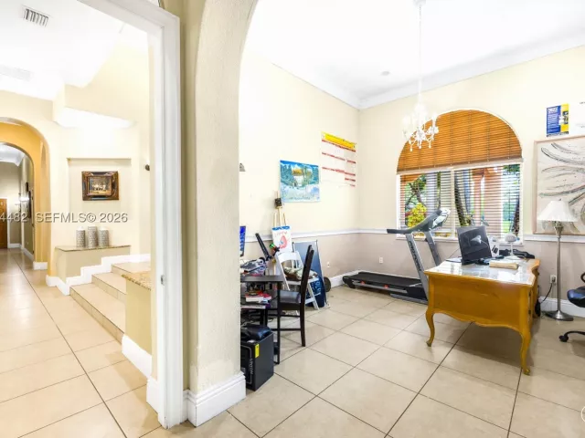 5-bedroom home for sale in Miami - 7761 SW 122nd Ave - MondialRealty