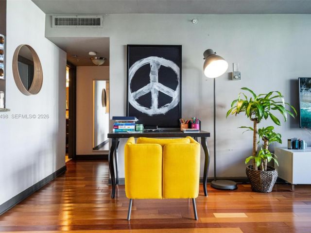 1-bedroom condo for rent in Miami Beach - 1500 Bay Rd 458S - MondialRealty