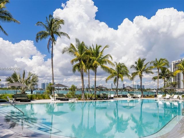 1-bedroom condo for rent in Miami Beach - 1500 Bay Rd 458S - MondialRealty