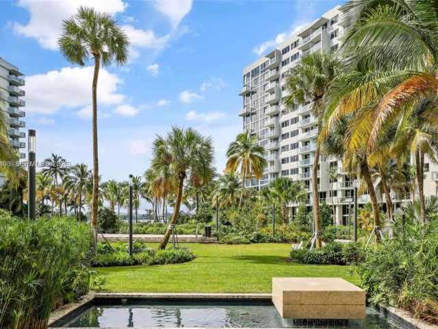 1-bedroom condo for rent in Miami Beach - 1500 Bay Rd 458S - MondialRealty