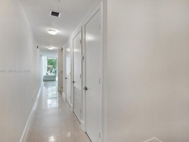 Apartment for rent  Unit #307 - photo 7114174