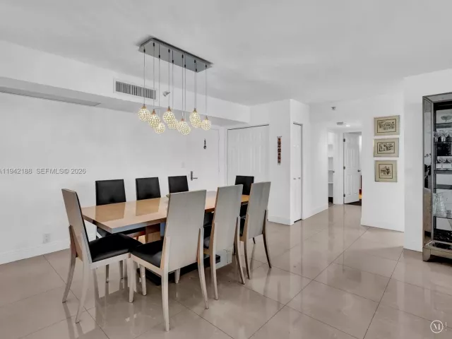 2-bedroom condo for sale in Aventura - 3530 Mystic Pointe Dr 2502 - MondialRealty