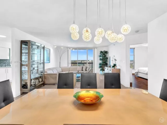 2-bedroom condo for sale in Aventura - 3530 Mystic Pointe Dr 2502 - MondialRealty