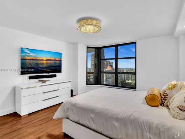 2-bedroom condo for sale in Aventura - 3530 Mystic Pointe Dr 2502 - MondialRealty