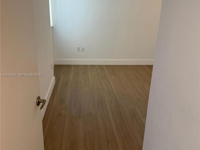Apartment for rent  Unit #1027 - photo 7438999