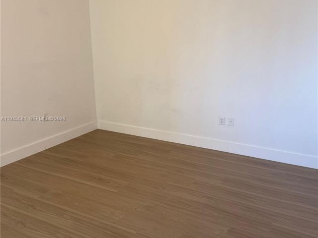 Apartment for rent  Unit #1027 - photo 7439002