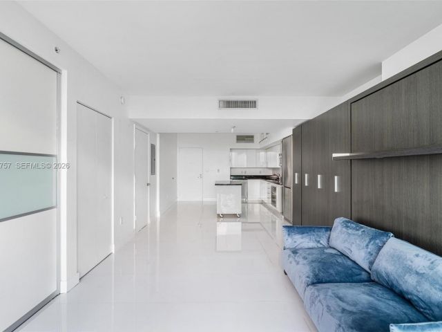 Apartment for sale  Unit #4109 - photo 7444535