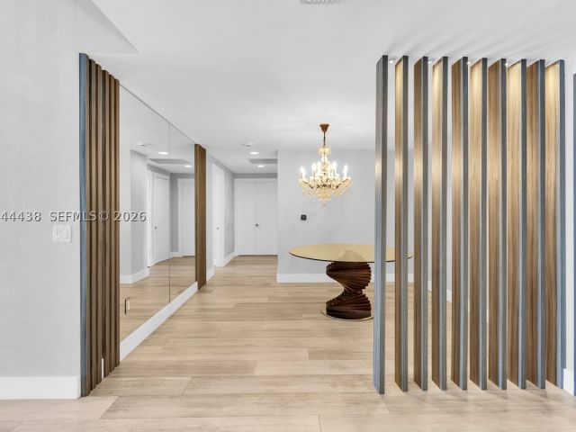 3-bedroom condo for sale in North Miami Beach - 17301 Biscayne Blvd 1106 - MondialRealty