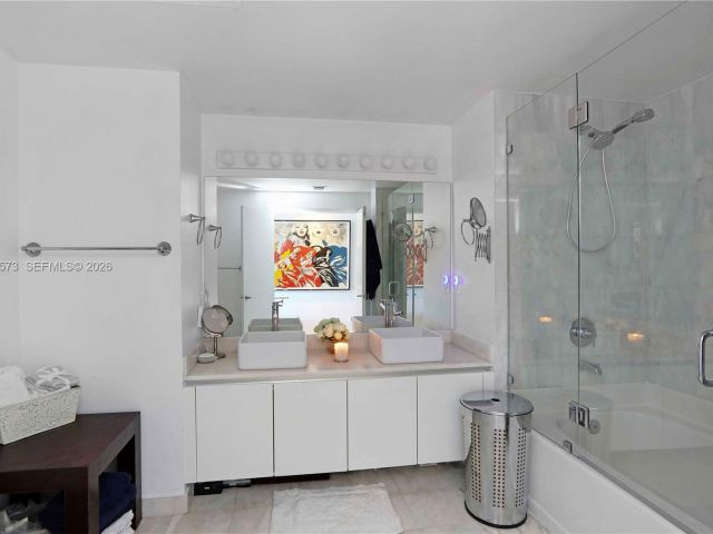 Apartment for sale  Unit #712 - photo 7168344