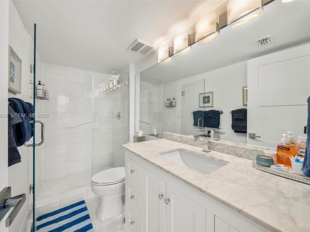 Apartment for sale  Unit #901 - photo 7113523