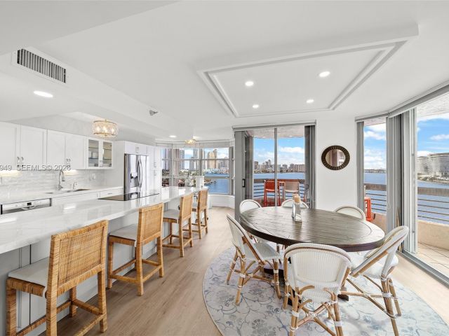 Apartment for sale  Unit #901 - photo 7113530