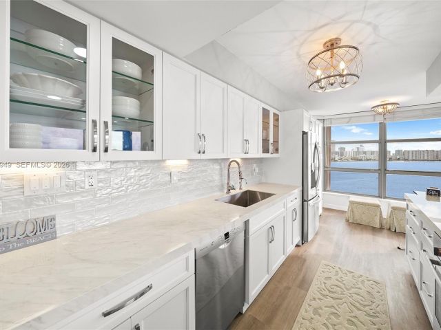 Apartment for sale  Unit #901 - photo 7113533