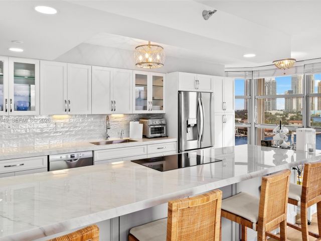 Apartment for sale  Unit #901 - photo 7113534