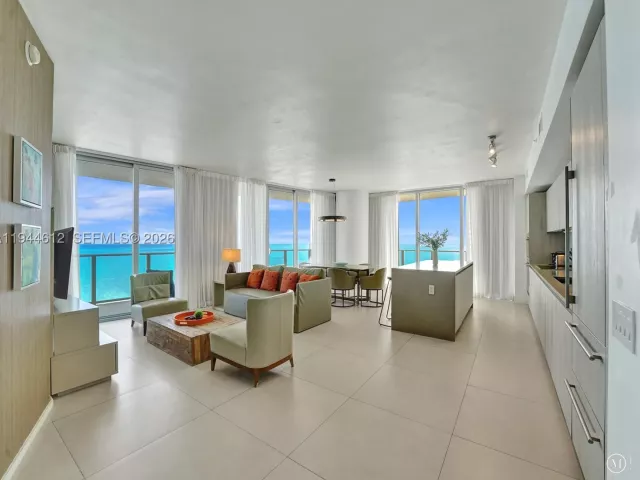 3-bedroom condo for rent in Hollywood - 4111 S Ocean Dr 1201 - MondialRealty
