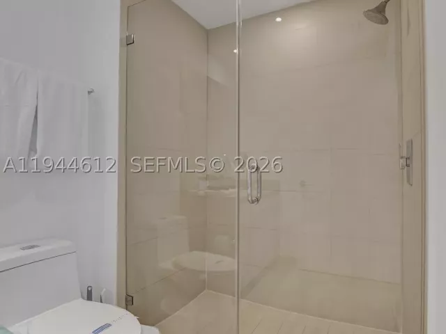 3-bedroom condo for rent in Hollywood - 4111 S Ocean Dr 1201 - MondialRealty