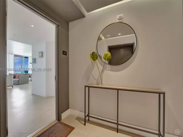 3-bedroom condo for rent in Hollywood - 4111 S Ocean Dr 1201 - MondialRealty