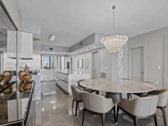 3-bedroom condo for sale in Aventura - 5500 Island Estates Dr 602 - MondialRealty