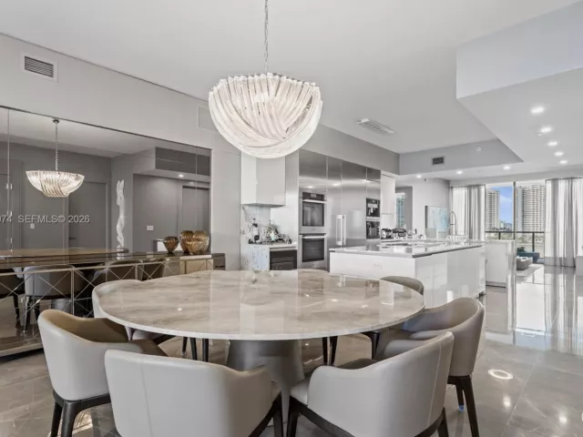 3-bedroom condo for sale in Aventura - 5500 Island Estates Dr 602 - MondialRealty